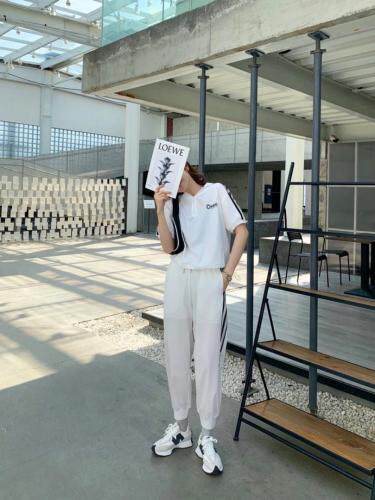 款号0608夏款休闲时尚运动套装现货，女装职业装，ciytorviar 仙度维拉