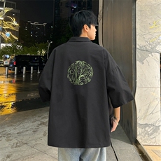 黑色
