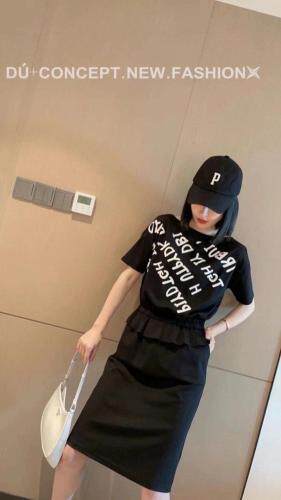 夏季新款连衣裙，女装连衣裙，苏希曼