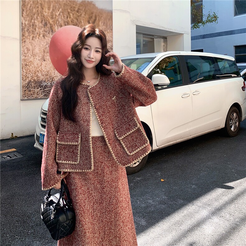高级感红色毛呢小香风套装裙女2025秋冬气质羊毛外套半身裙两件套图片
