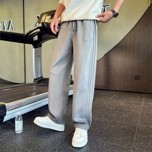 B340 K2630  P5888  店主风小伙风轻熟风春装新款弯刀卫裤男图片