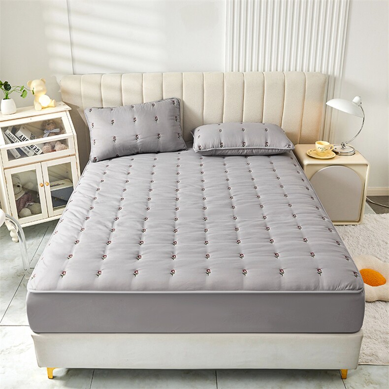 2023新款A类舒柔棉大豆玫瑰刺绣绗缝夹棉床笠，床单，一起卖家纺