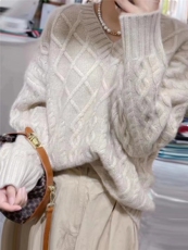 秋季新款舒适显瘦时尚百搭V领阿兰花套头衫，女装羊毛衫，恒恩羊绒