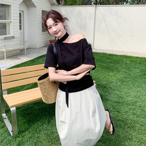 夏季舒适短袖透气常规薄款女休闲两件套套装图片