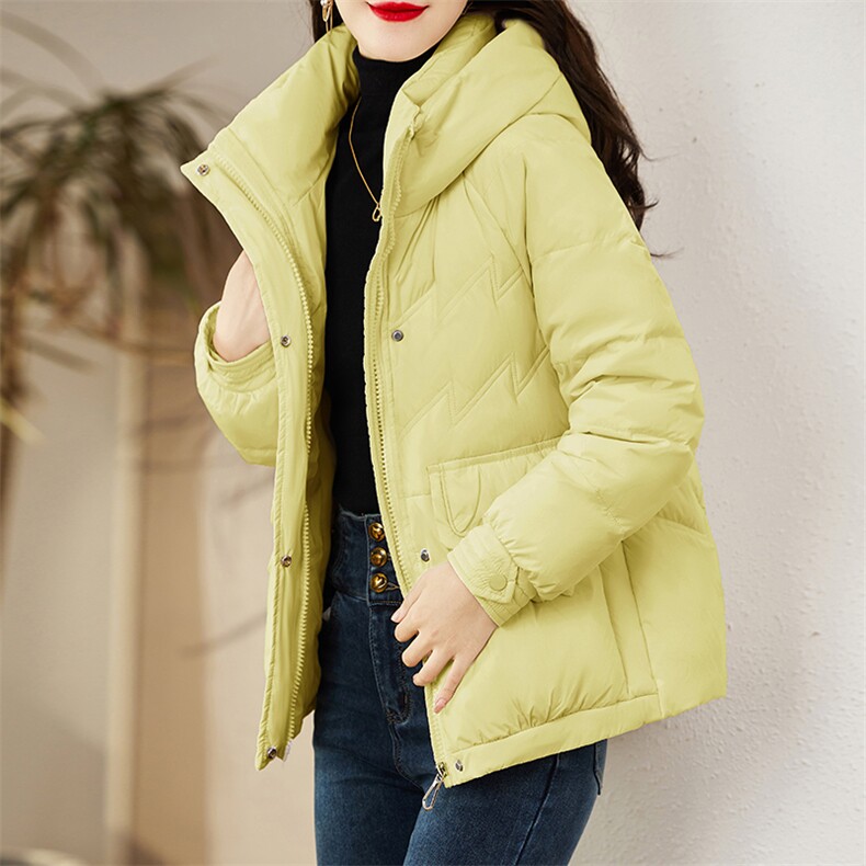 现货白鸭绒羽绒服女连帽新款短款面包服时尚宽松休闲保暖轻暖外套,女装羽绒服,贵人树