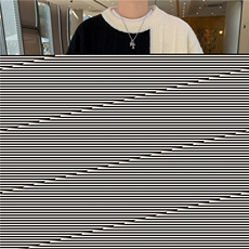 黑色