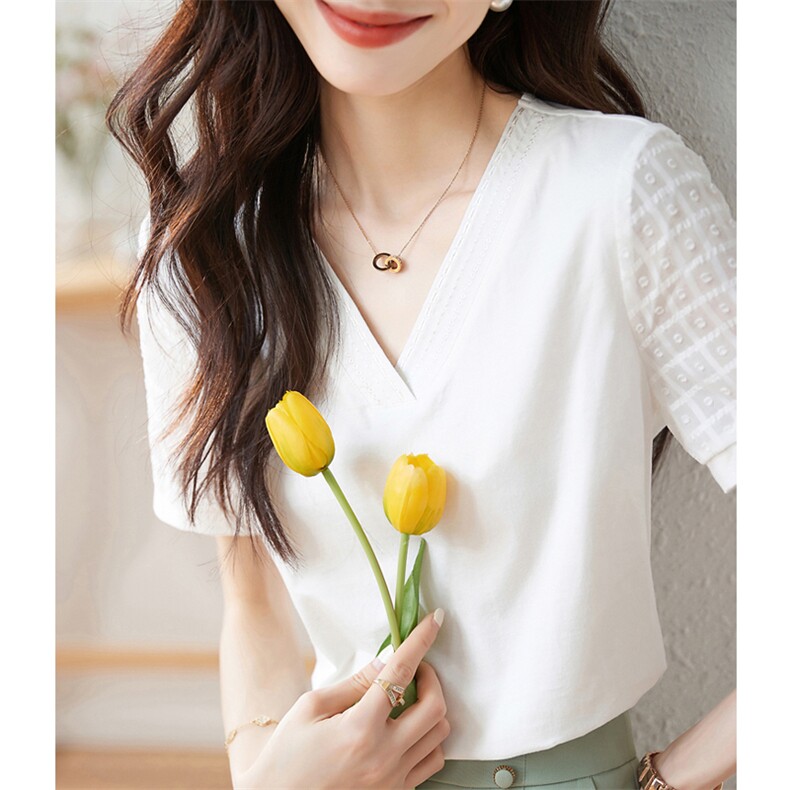 夏季新款通勤百搭气质时尚设计感拼接v领短袖T恤，女装T恤，美吧服饰