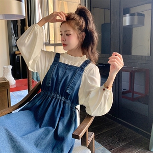 蓝色牛仔背带连衣裙裙套装女2025春新款学院风减龄衬衫长裙两件套图片