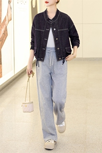 牛仔外套女春秋短款2025年新款设计感休闲宽松立领夹克小个子上衣图片
