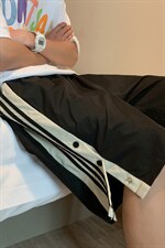 K3036/P20夏款港风休闲裤男排扣直筒短裤男宽松大码五分裤中裤衩，男装休闲裤，电商A141