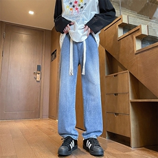 深蓝色