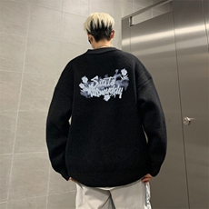 黑色