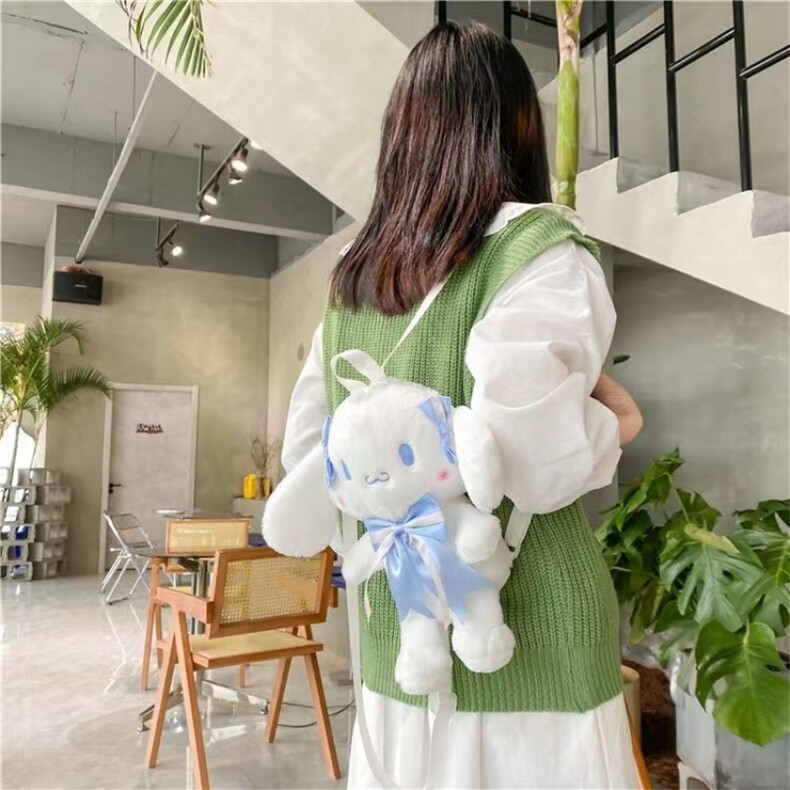 可爱桂桂狗精品毛绒双肩包卡通公仔类背包大容量包包，雪光毛绒玩具