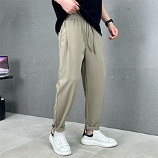卡其色