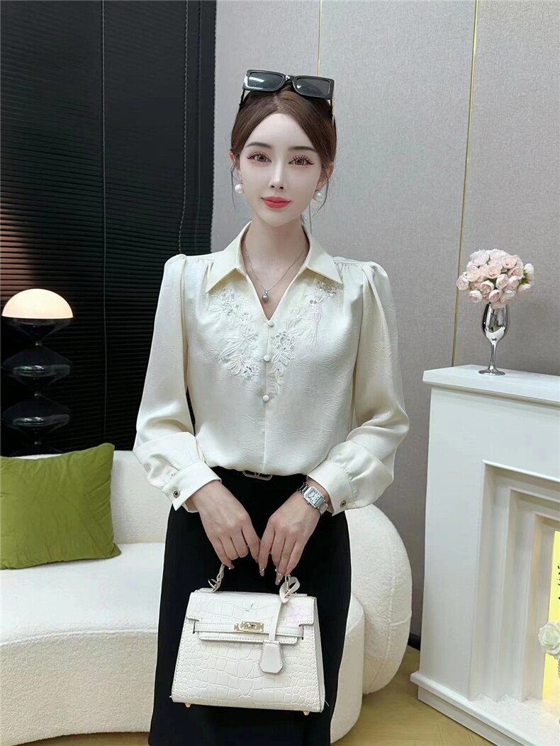 刺绣衬衣领手抓缎长袖衬衫女早秋高级感小众通勤职业气质上衣，女装衬衫，思沃羊绒