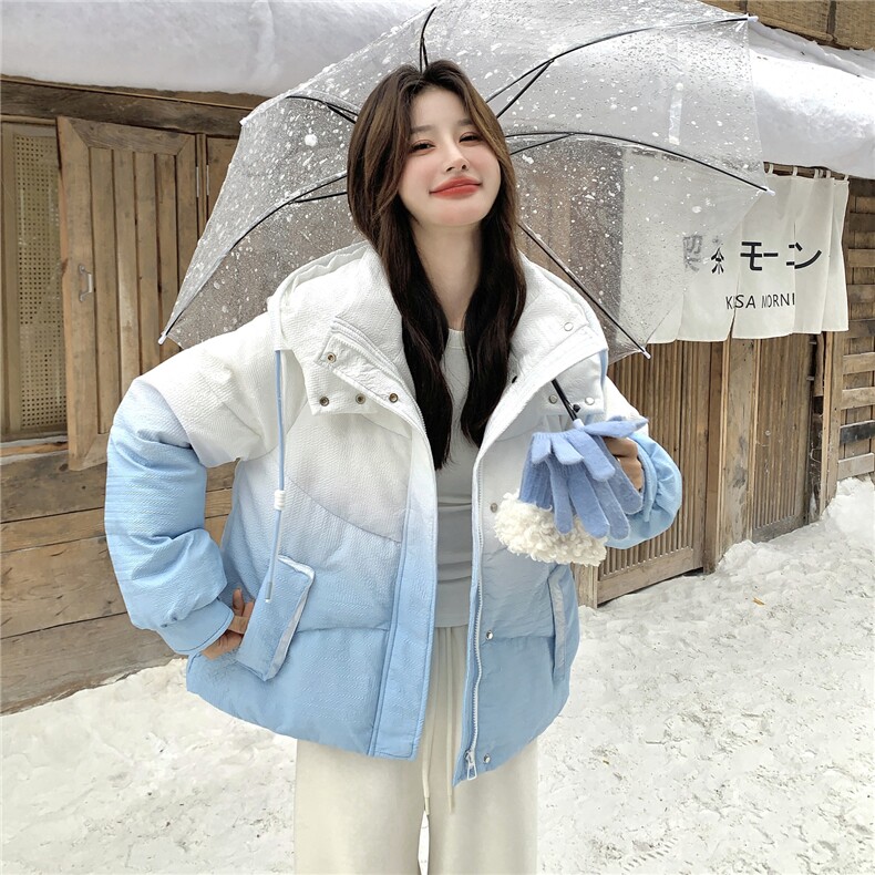 好看连帽渐变蓝色白鸭绒羽绒服女冬2025新款小个子短款学院风减龄,女装羽绒服,2C218