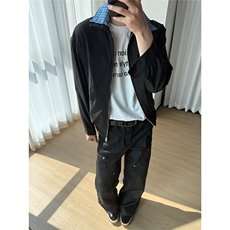 黑色