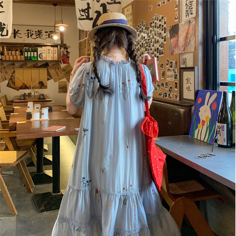 蓝色重工刺绣连衣裙女夏季2025新款茶歇法式宽松显瘦漂亮长款裙子,女装连衣裙,2C372