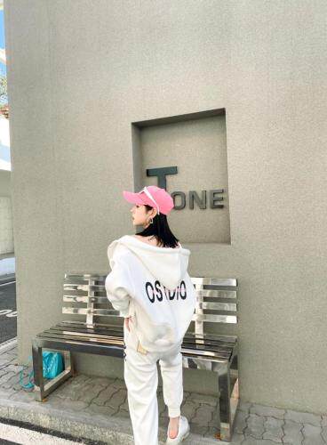 秋装主要以卫衣外套休闲裤为主，女装卫衣/绒衫，酷规则