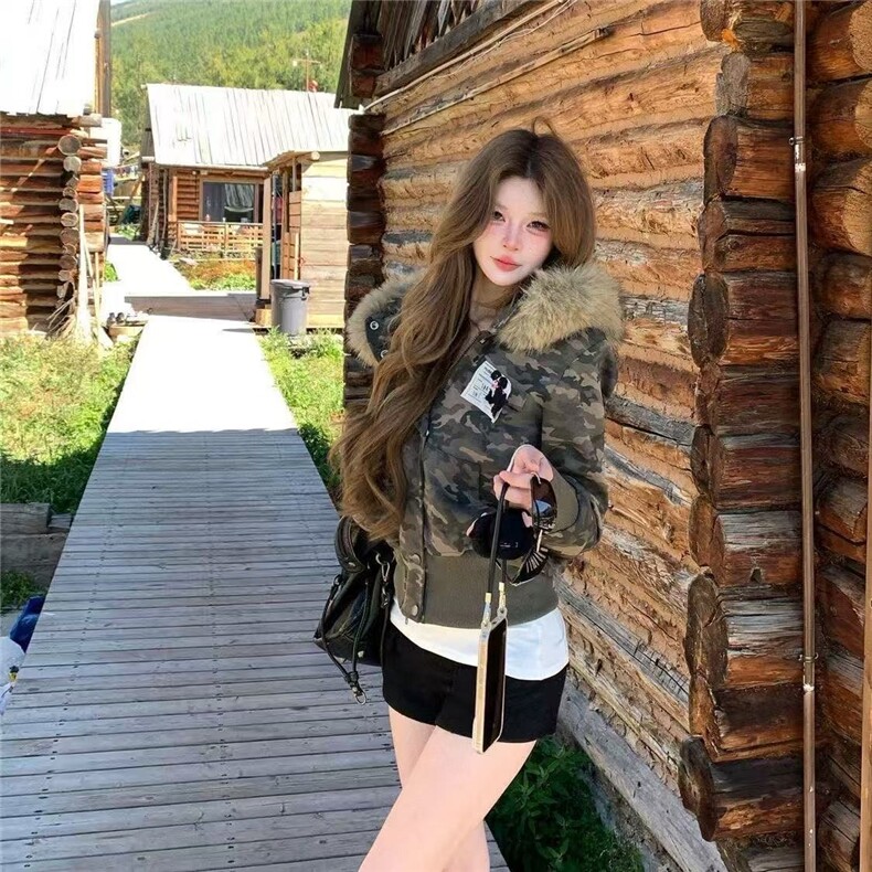 美式复古迷彩大毛领连帽卫衣女秋冬新款潮辣妹修身加绒外套图片