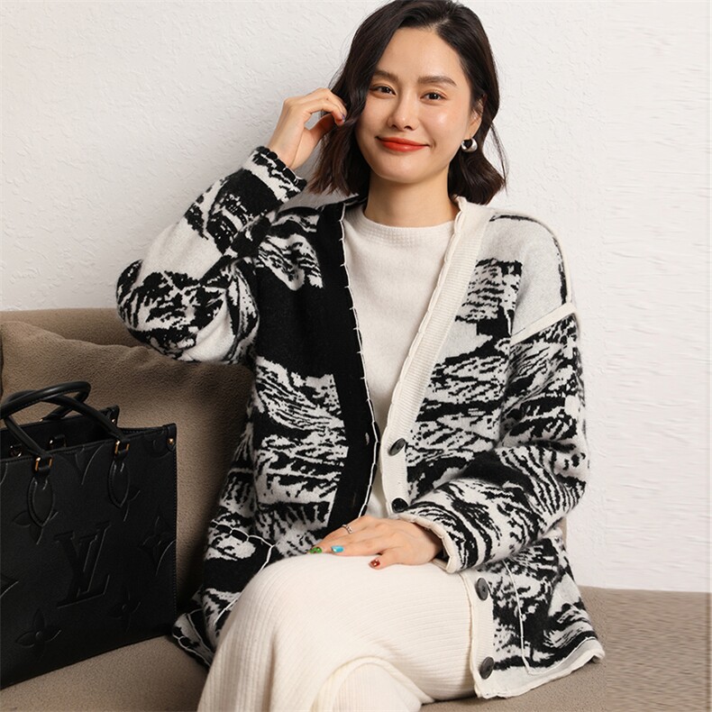 秋冬羊绒衫开衫女V领撞色外套毛衣宽松上衣,女装羊绒衫,五色羊羊绒