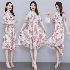 现货秒发新款雪纺印花甜美气质V领短袖碎花修身显瘦中长款连衣裙,女装连衣裙,琦鑫阁（原依鑫阁）