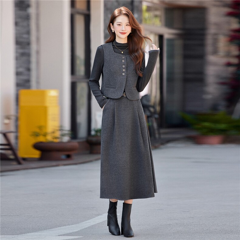 轻熟风气质毛呢套装裙女2025秋冬新款显瘦打底衫马甲半身裙三件套,女装套装/套裙,煊芮熙