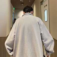灰色