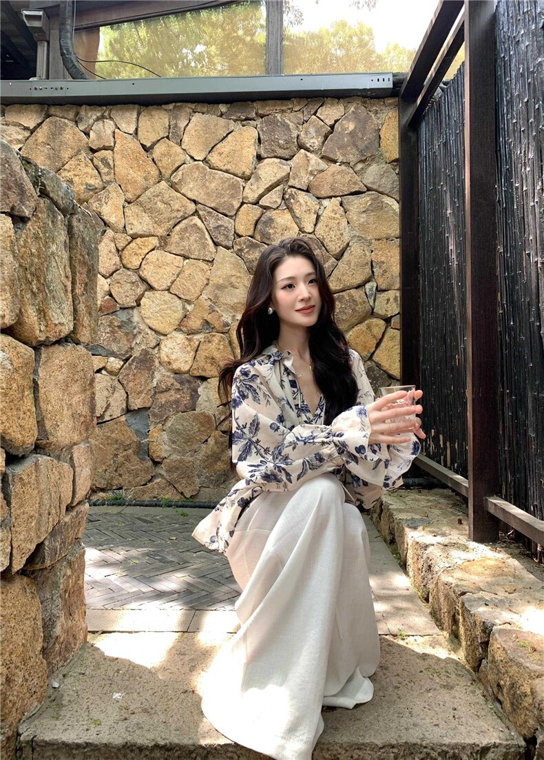 美学沉淀夏季高级感轻薄透气复古碎花宽松显瘦衬衫上衣,女装衬衫,湘姗