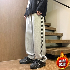 灰色