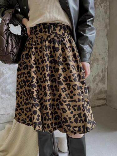 2021年秋季新品欧货灯笼豹纹高腰Ａ字半裙,女装半身裙,L·H·X