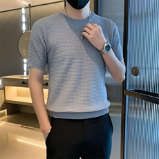 灰色