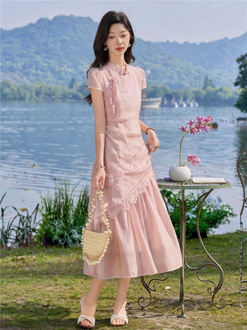 2026新中式改良旗袍连衣裙女夏季复古风立领刺绣假两件中长裙子,女装连衣裙,贝蕾酷儿