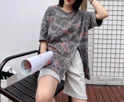 韩版笑脸T，女装，Q.P