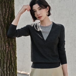 100%纯山羊绒2025秋冬新款女羊绒衫假两件V领高级纯色针织套衫