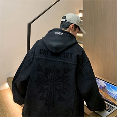 黑色