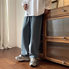 深蓝色