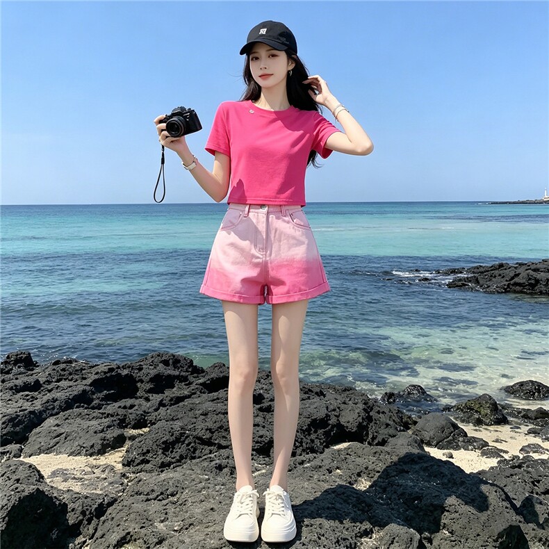 欧韩时尚潮流套装女夏新款玫红色圆领短袖上衣粉色牛仔短裤两件套图片
