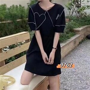 爱心刺绣裙图片