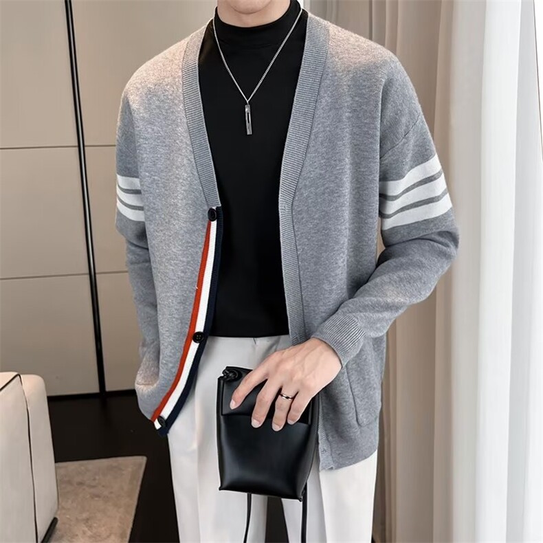 秋款男V领单排扣毛衣开衫三条杠条纹拼接针织衫外套M564P60,男装针织衫/毛衣,星座1013-1