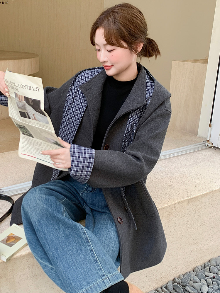 韩系格子拼接毛呢外套女2025冬季宽松显瘦中长款大衣,女装毛呢外套,纯色衣恋