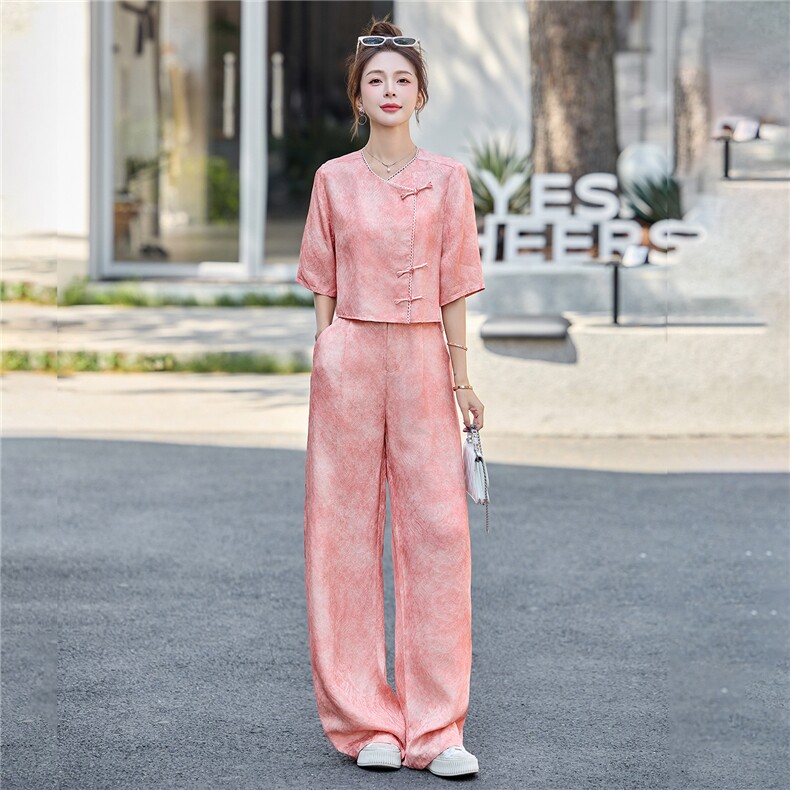 巨好看的年轻洋气套装女2025夏季新款民国风中式盘扣超火两件套裤,女装套装/套裙,伊仟回