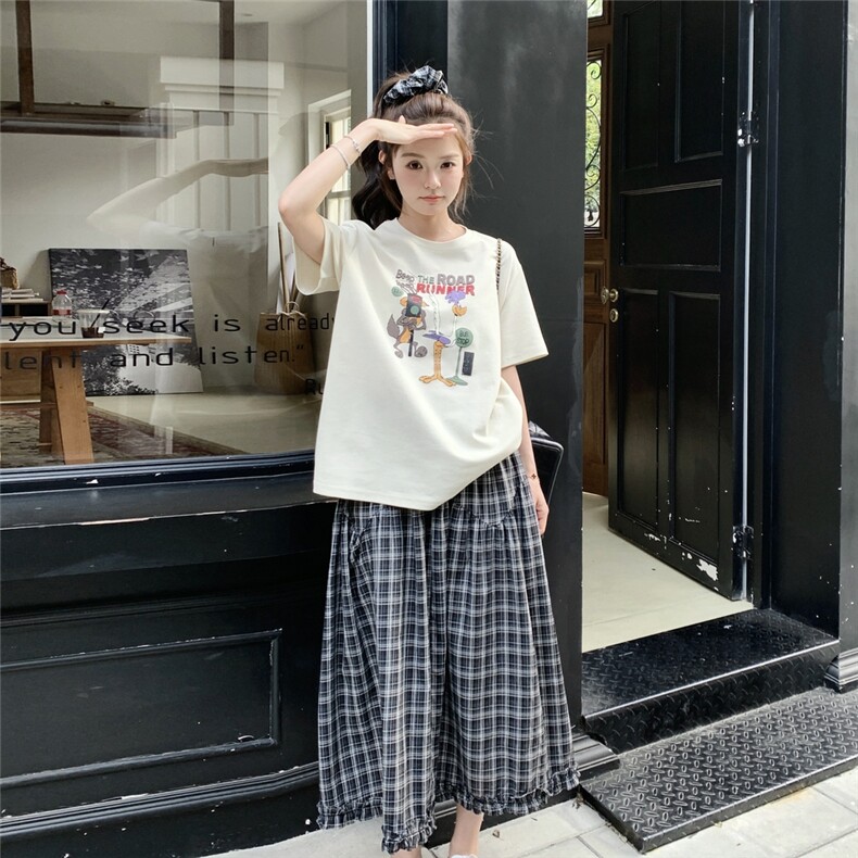 2025夏季新款女装圆领套头卡通印花减龄百搭短袖T恤格子半裙套装,女装套装/套裙,2C218