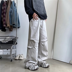 灰色