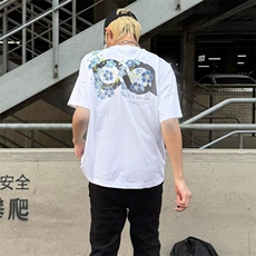 白色
