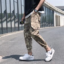 军绿色