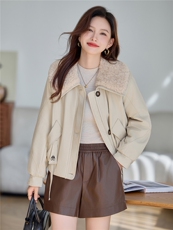 时尚羊羔毛领加绒短款外套女2025秋冬新款减龄宽松百搭派克服棉服，女装棉衣/棉服，依万里