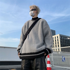 灰色