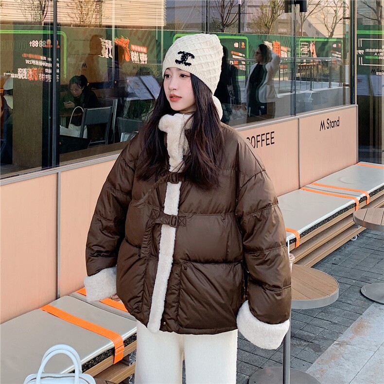 羊羔毛领美拉德短款羽绒服女冬季2025新款小个子高级流行设计小众,女装羽绒服,艾米莉亚
