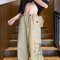 卡其色